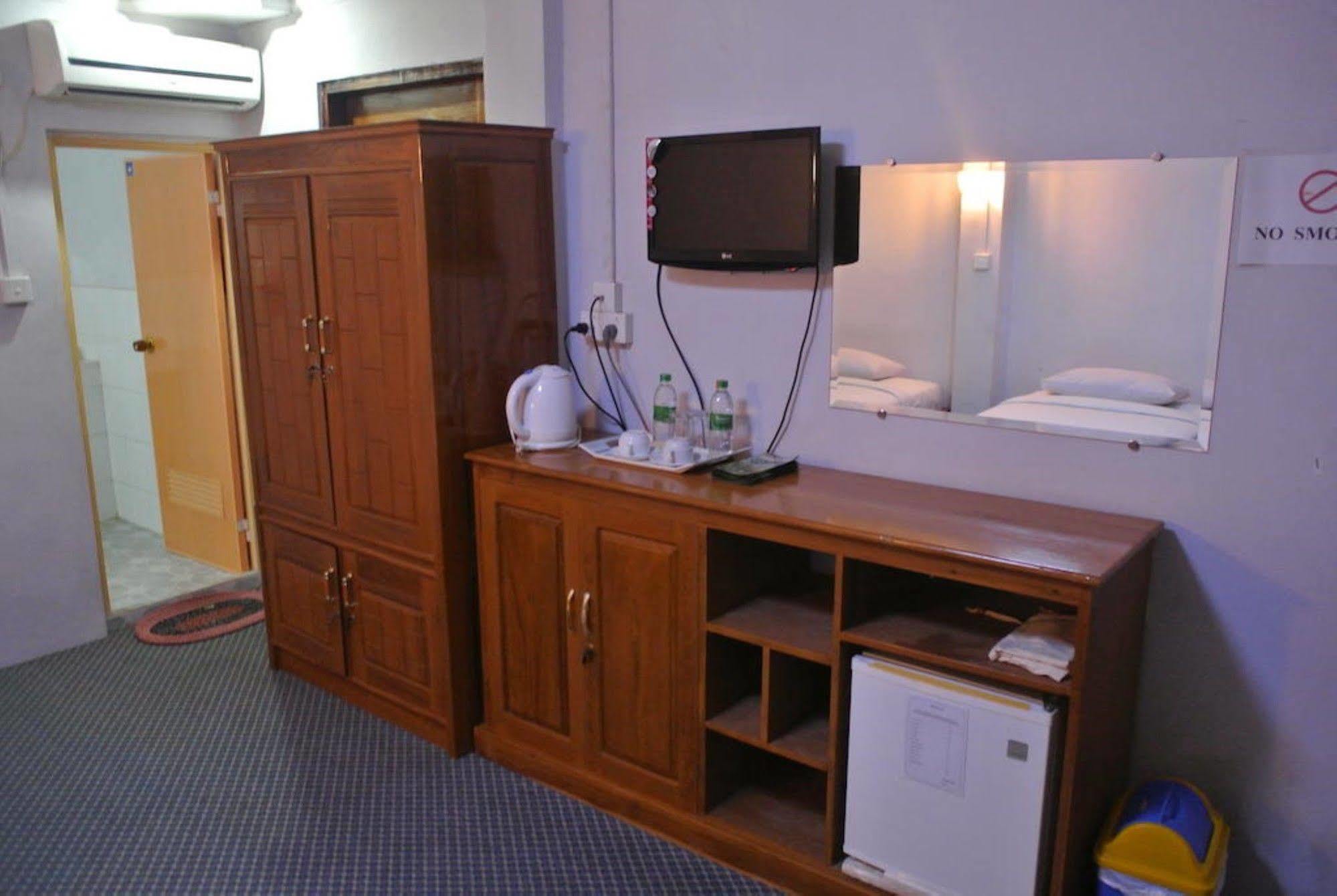 Yaewaddy Motel Gyogon Екстер'єр фото
