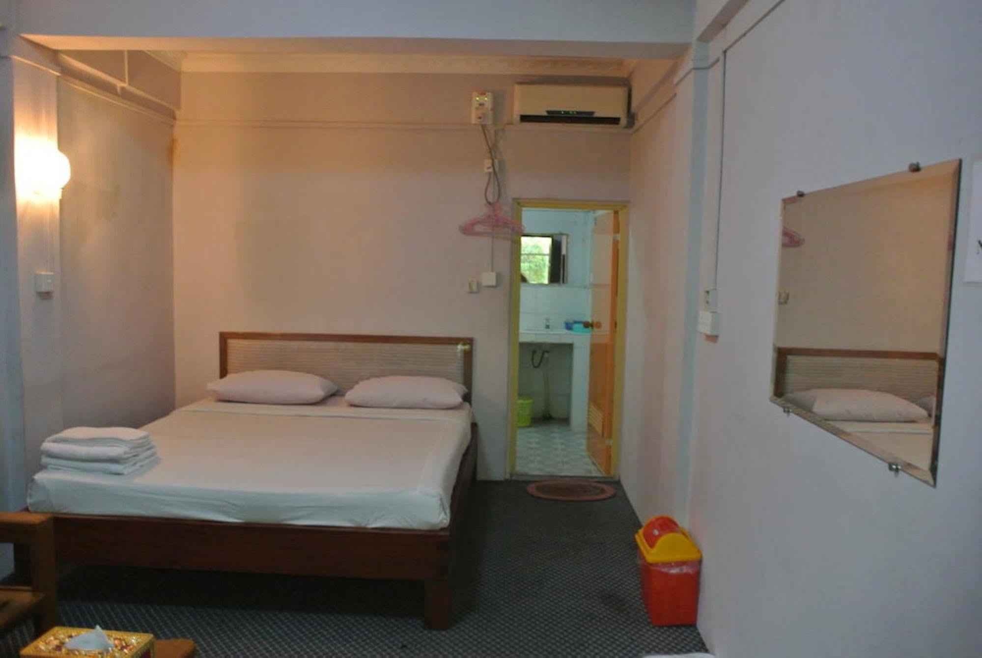 Yaewaddy Motel Gyogon Екстер'єр фото